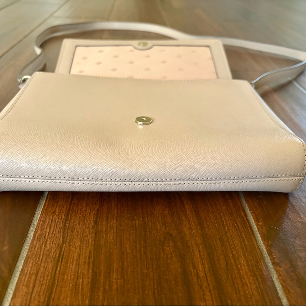 Kate Spade Gray/Lavender Small Pocketbook - Excellent Condition! - Picture 8 of 10